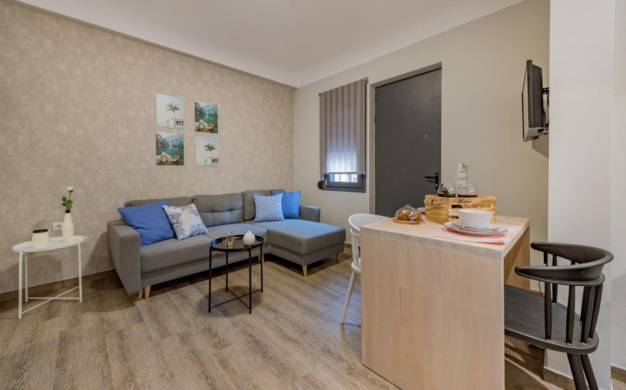 Stylish & Bright Apartment In The City Centre 자킨토스 타운 외부 사진
